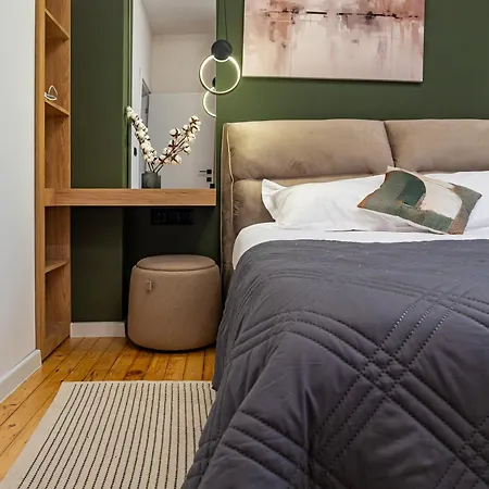 Stylish New High-end 3br On Vitoshka Blvd Lägenhet Sofia